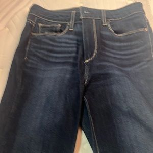 Like new dark straight leg Paige Jean